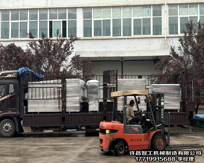 吉林老客戶再次訂購全套五香瓜子設(shè)備發(fā)貨 吉林老客戶再次訂購全套五香瓜子設(shè)備發(fā)貨