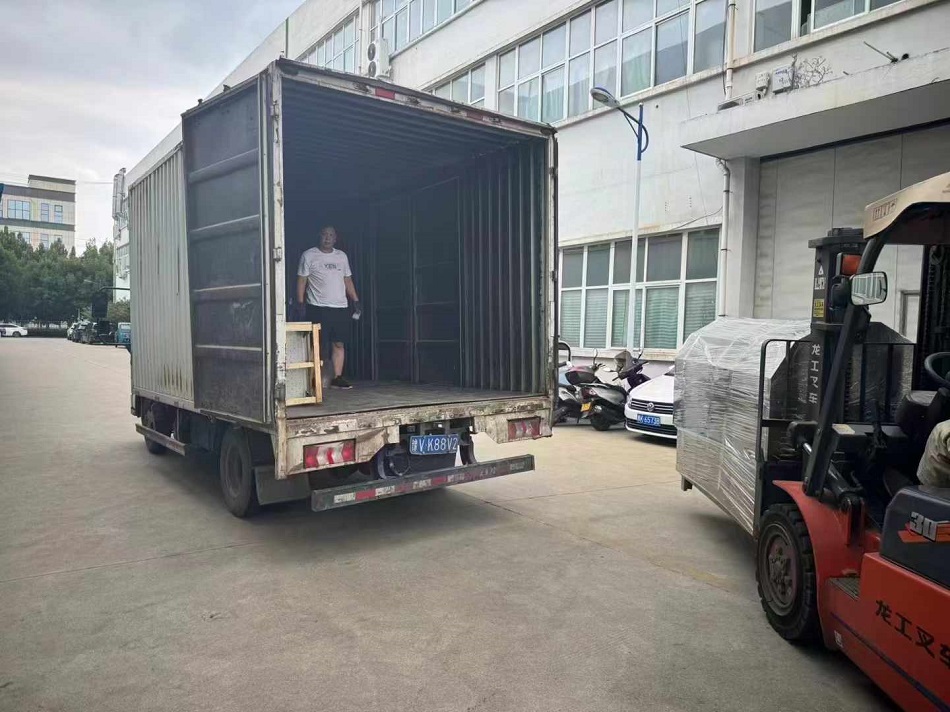 河南客戶來廠提貨多功能電磁炒貨機一臺 河南客戶來廠提貨多功能電磁炒貨機一臺